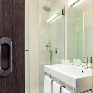 Camera standard con letto king size