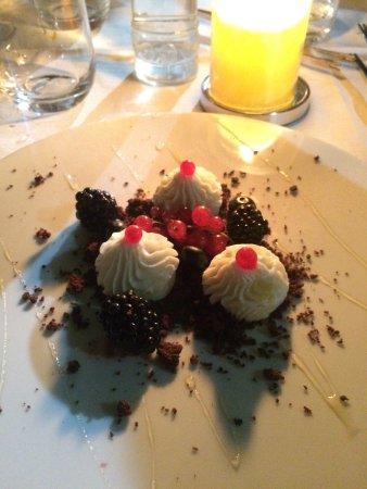 Moony Salotto Da Bere & Ristorante