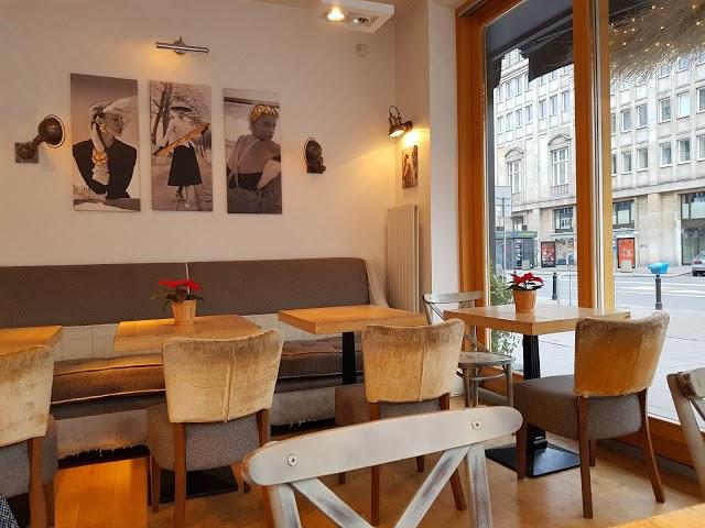 Monique Bakery & Wine