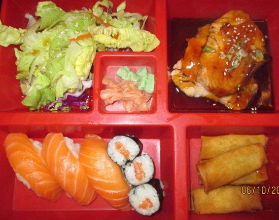 Hitomi Suchi Wok Noodle Restaurant