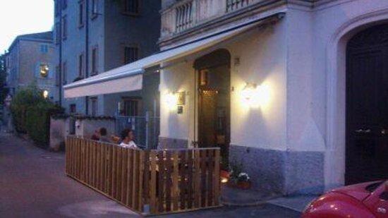 Pizzeria La Lanterna