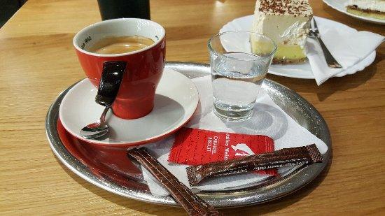 Julius Meinl Cafe & Restaurant