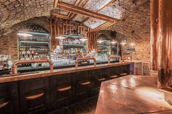 Beer House & Craft Kitchen