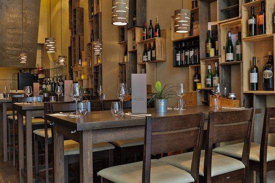 Bolena Weinbar & Restaurant