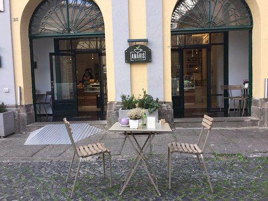 Amaris Caffe