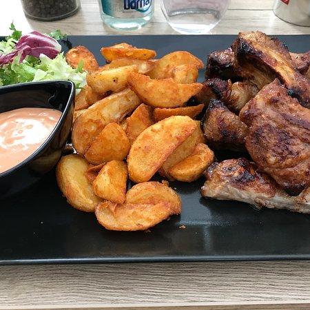 XAGO Brasserie & City Food