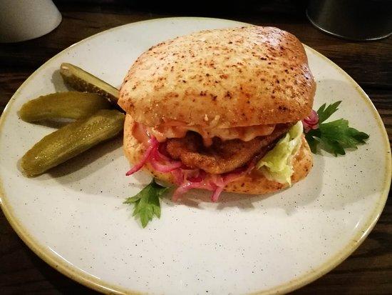 Trikampis pub & bowling