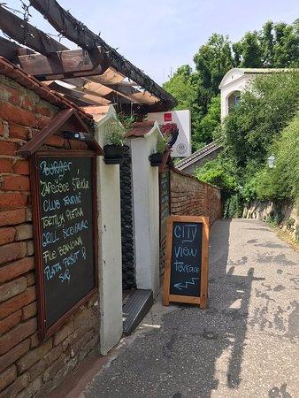 Bar & Cafe Pod Grickim Topom