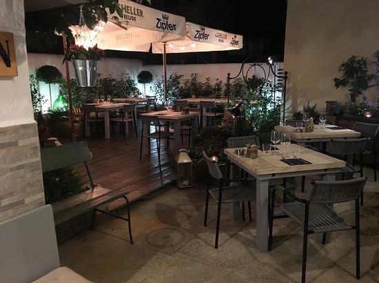 Cascara Urban Restaurant