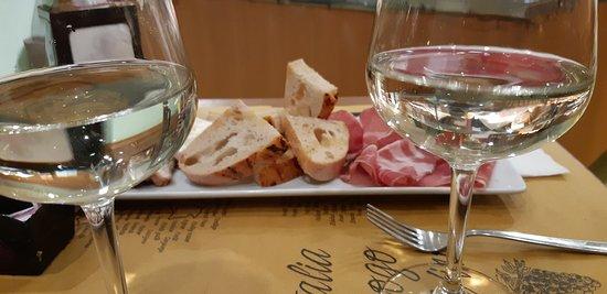 Zena Bistrot Food & Drink