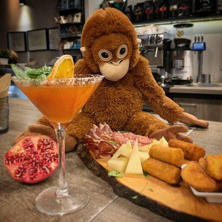 Monkey Cafe