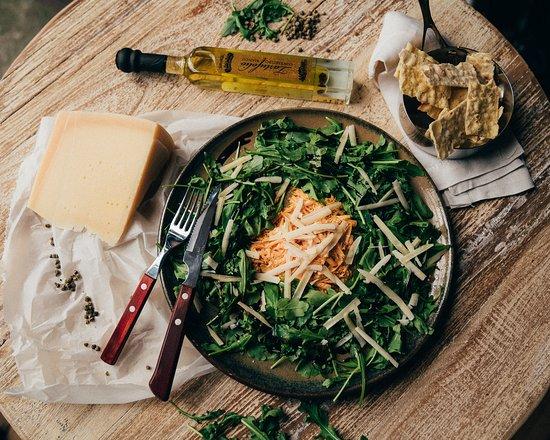 Santo Pizzaria & Steakhouse