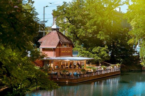 Domek nad fosa