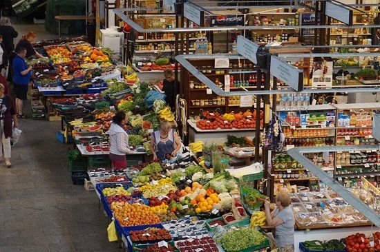 la Piazza del Mercato