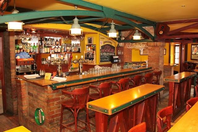 Aranyhid Etterem Pub