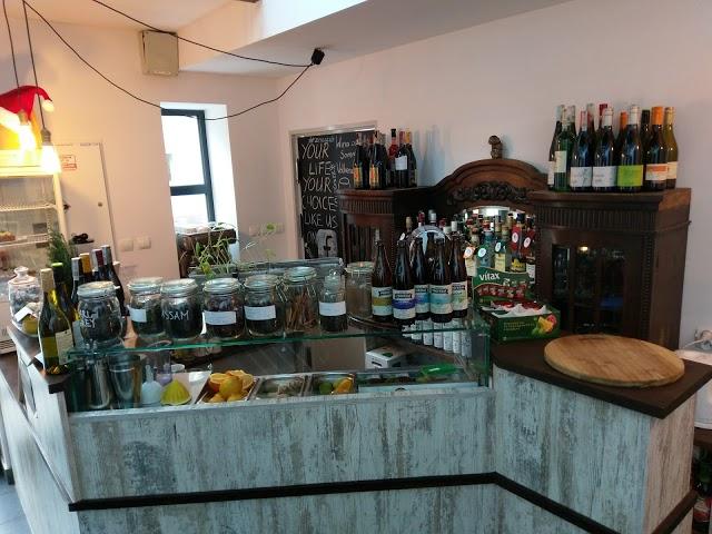 Znasz Ich Cafe-Bistro
