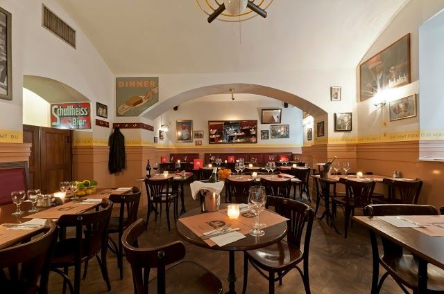 Restaurace Universal