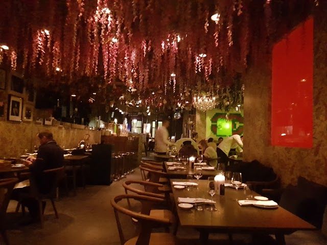 DOTS restaurant bar lounge