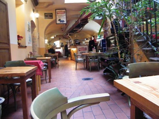 Malostranské hospůdky U Tří Zvonků