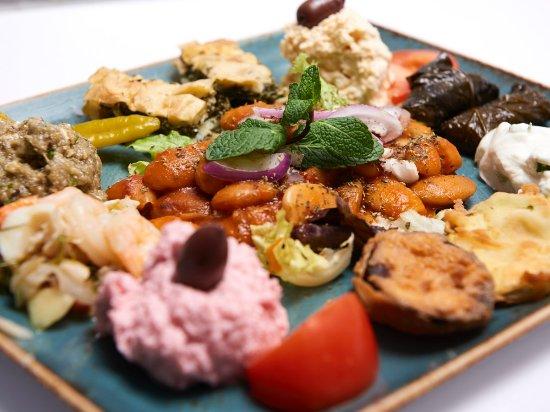 Omonia Taverna & Bar