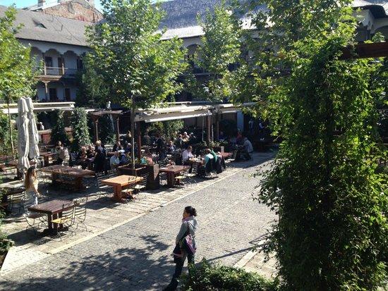 Cafe Manuc Turistic Srl