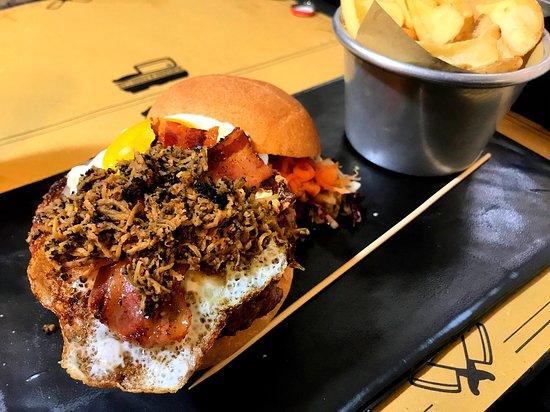 BABA burgers & food lab