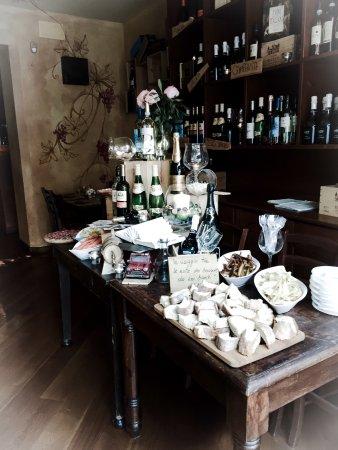 Vin Allegro Restaurant Burger