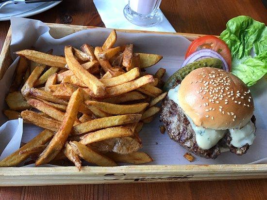 Supreme Burger Grill & Bar