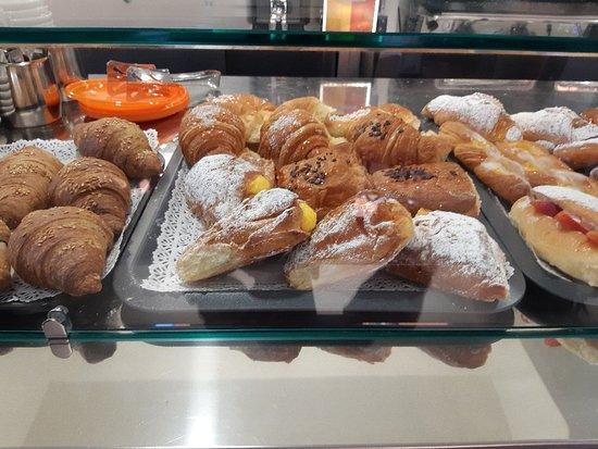 Square Cosmopolitan Bar