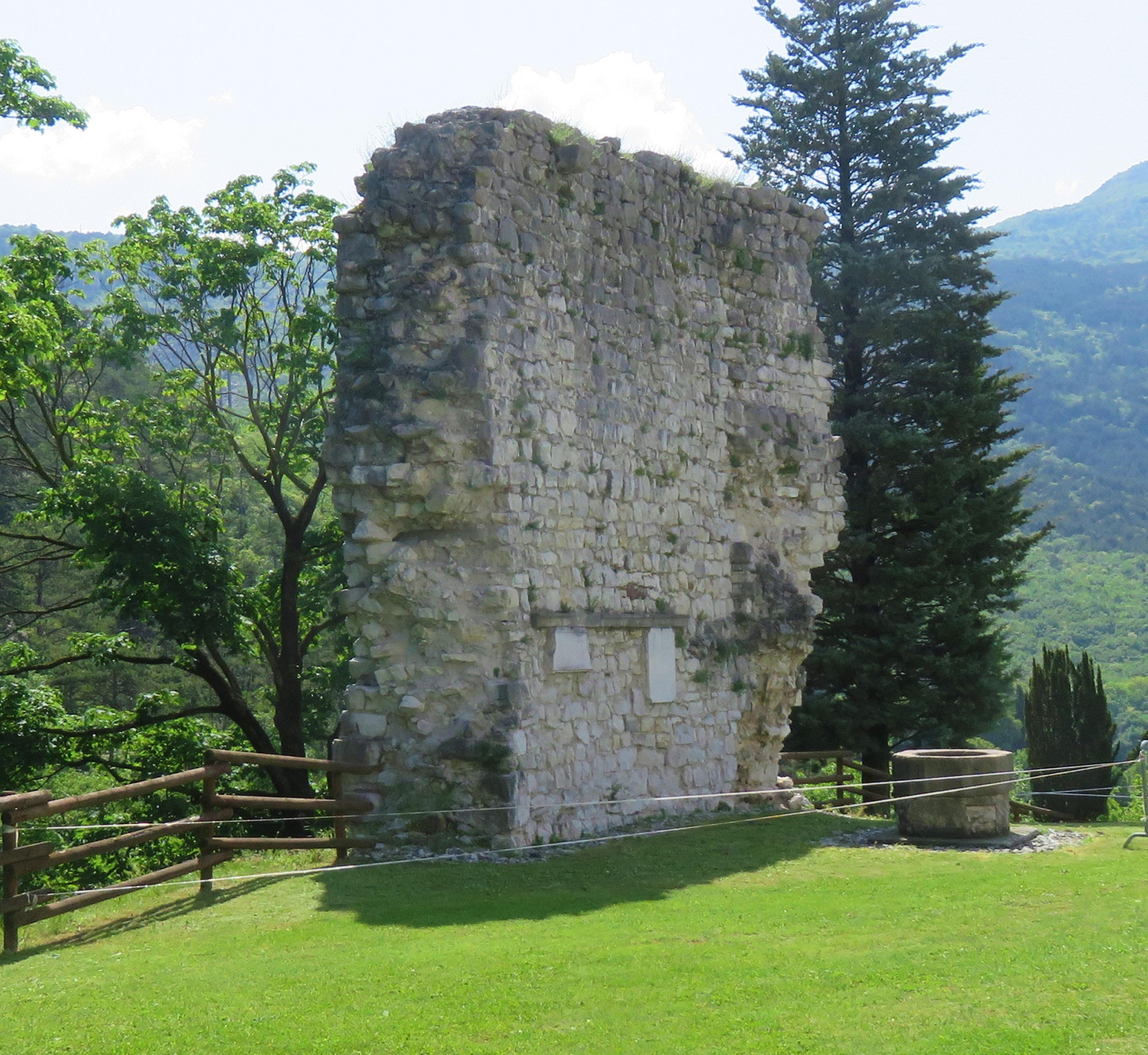 Castel Lizzana