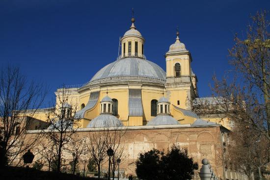 la Basilica Reale di San Francesco il Grande