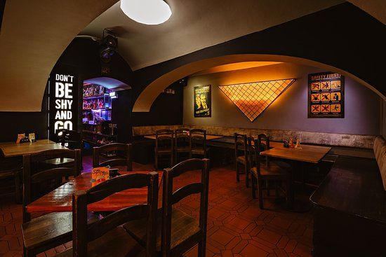 Café-Pub Atmosphere