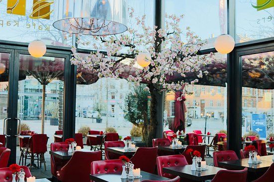 Cafe Kapers