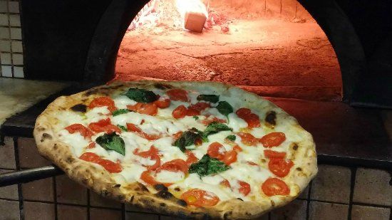 Pizzeria Vesi Via Tribunali