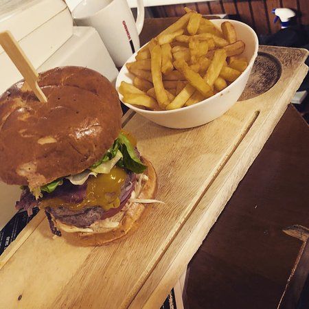 Graingers The Fountain Bar & Restaurant