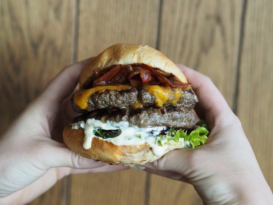 Døgnvill Bar & Burger